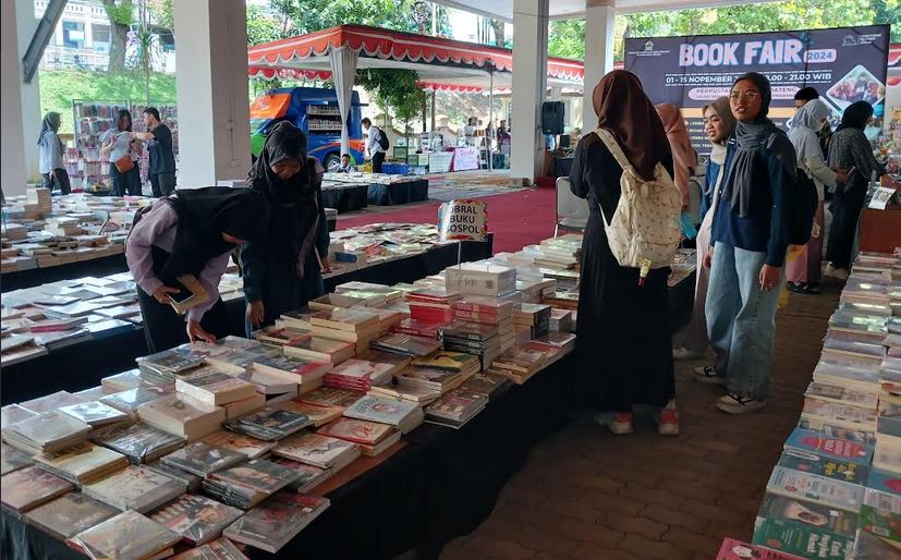 Pameran Buku dan Dongeng Bergilir